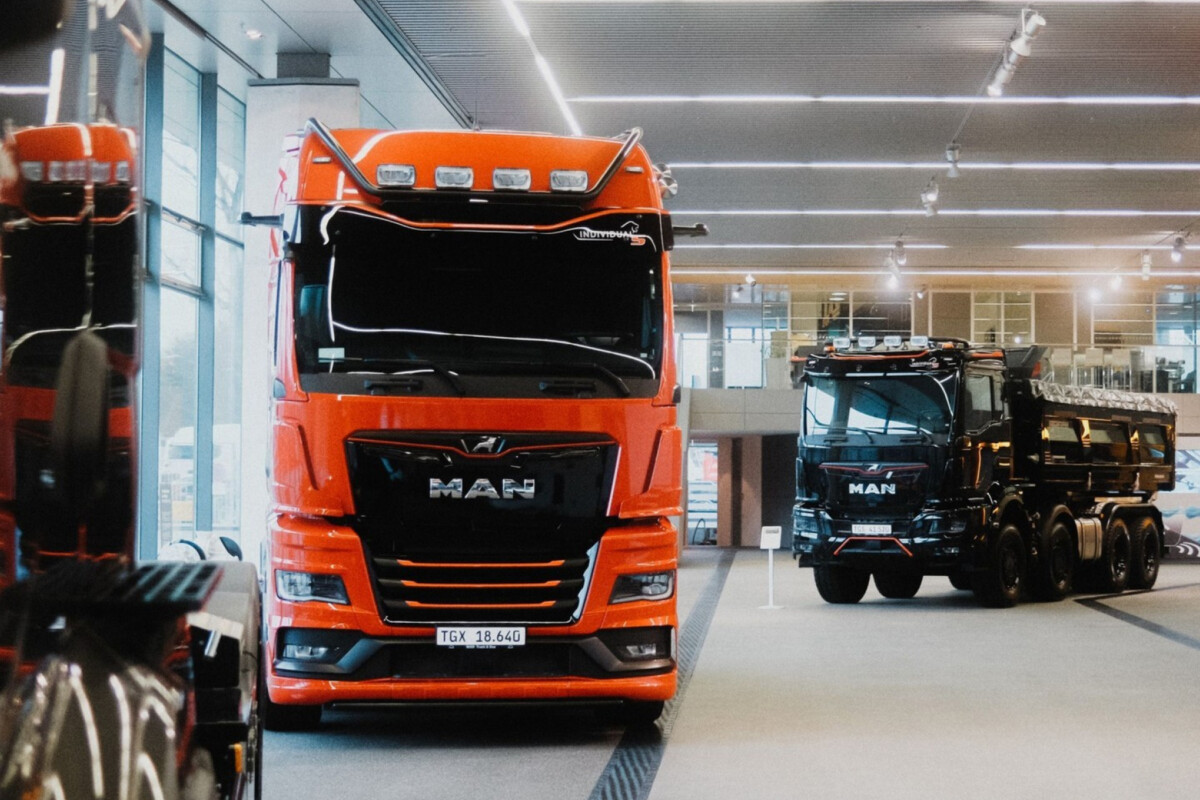 Parasol Island - Integrated Digital Studio